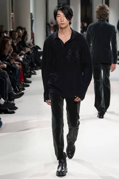Look 42
